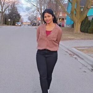 Cynthia Vinolin Instagram - Kaathadi 🪁

Couldn't stand in this breeze 😜
✨
#cynthiavinolin
#dancereels #dance #toronto #canada🇨🇦 #love #peace #happiness #chennai
