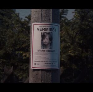 Daan Lennard Liebrenz Instagram - Finished watching the third and last season of DARK!

Vielen Dank für diese tolle Zeit! Tschüss Winden, tschüss Mikkel!😢🙏🏻❤️

#dark #netflix #darknetflix #winden #mikkel #mikkelnielsen #diefrageistnichtwosondernwann