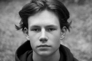 Daan Lennard Liebrenz Instagram - Some of my new pictures in #2021.
Now already looking forward to Christmas🎄🎄🎄 Hope you too?!!🎅🏻

#2021 #daanlennardliebrenz #mikkel #mikkelnielsen