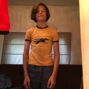 Daan Lennard Liebrenz Instagram - Echt cooles Kostüm😂 #kostümprobe #dark #darknetflix #netflix #dark2 #daanlennardliebrenz #mikkelnielsen