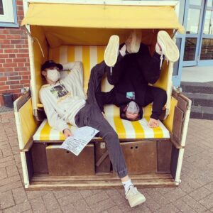 Daan Lennard Liebrenz Instagram - Fun holidays with my best friend on #sylt.
#nordsee #sylt #happy #friends #crazy #fun #surfingtrails