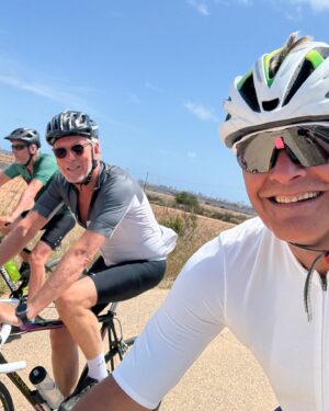 Dag Otto Lauritzen Instagram - Litt trist å reise videre etter deilige feriedager med sol og #hverdagstrim fra vårt Sommerparadis Las Velas A  og vår favoritt restaurant @escueladepieter1975 på #lamangadelmarmenor men turen går til Alpe D’ Huez og Lac Annecy. @ellenlaur @johansenvikhals @hansbjornvikhals @roymortenandersen @legallamanga @lamangabooking @lamangadelmarmenor @escueladepieter1975