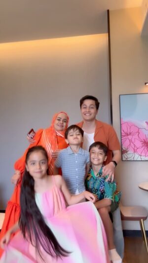 Daler Yusuf Instagram - Yusuf as always nakal kacau adik dia😂