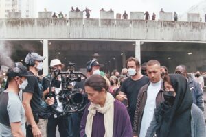 Dali Benssalah Instagram - If you wanna see this great team at work, the making of ATHENA (behind the scenes) is available on @netflix 
37min supplémentaires d’ATHENA disponibles sur @netflixfr