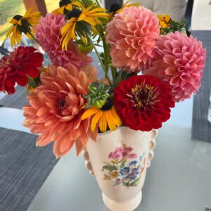 Damaris Phillips Instagram - What made you smile this week? Here are some tiny joys from mine.
Driving the pontoon
Paddle and sock coordination 
Wallis 
Quick dip after work
Flower arrangements from our garden
Bangle display @nearlynewshoplou 
Tomato toast, I’m usually a tomato sandwich lady, but tomato toast was pretty dang good. 
Wild flower walk
My favorite pillowcase 
Cleo