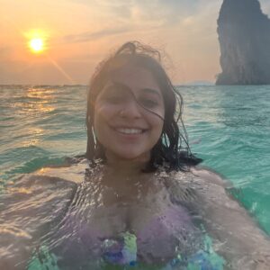 Damini Bhatla Instagram - From Thailand ‘24 Diary 
3 : the best sunset I have ever experienced. It was surreal. 
9: my first ever Michelin Star restaurant experience at  J’aime by Jean-Michel Lorain in Bangkok. 
8: @rabbitholebkk (their crafted cocktails are to die for) 

I did vlog the trip and posted on my YouTube. 

Tags: [ thailand trip, travelgram, beaches, krabi, bangkok, drinks, food ]
