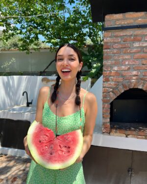 Damla Colbay Instagram - deniz kum gunes karpuz 💧