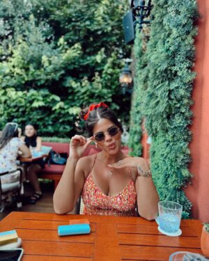 Damla Ersubaşı Instagram - Renkleri sevdim 🧡 💚