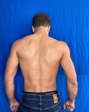 Damon J. Gillespie Instagram - 75 Days. 
2 Workouts/Day(One has to be outside). 
1 hour of Spanish/Audio Engineering. 
1 Meal Plan. 
No alocohol. 
No cheats. 
Here are the results. 😅

Thank you @thesweatysteve for pushing me. 
•
•
•
The past two years have been absolute hell for me. Experiences that I thought I would never ever have to feel, see, or endure. I needed to restart. I needed to rebirth. This challenge was so extremely hard. Mainly mentally. But I’m glad I did it. No matter how much I missed hot wings and Zebra Cakes. 🤤