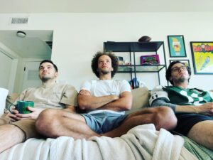 Damon J. Gillespie Instagram - It’s always beautiful on football Sunday.

@_chrisbloom 
@bobbyburkich 
@nyjets 
@titans 
@patriots