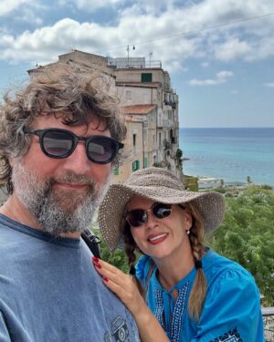 Dana Morávková Instagram - Máte pravdu Tropea je nádherná!🥰 @ckbluestyle 💙 #bluestyle  #tropea #spolupracesnu