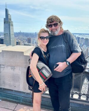 Dana Morávková Instagram - @topoftherocknyc 💙