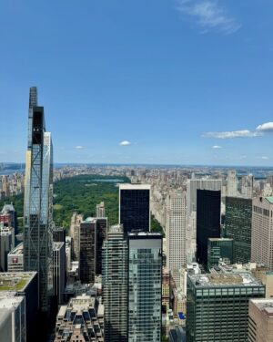 Dana Morávková Instagram - @topoftherocknyc 💙