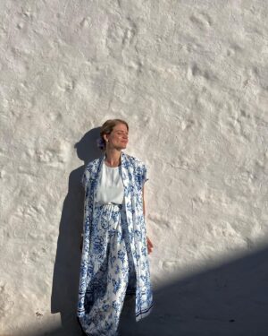 Danae Michalaki Instagram - Dear summer..Please stay a bit longer ☀️
.
.
.
@passager_official 
@nadia_chalimou 
@dristela