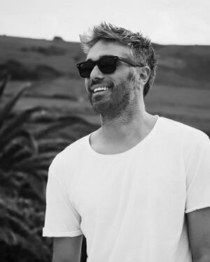 Dani Martínez Instagram - ⚪️🕶️⚫️