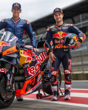 Dani Pedrosa Instagram - When Fabio met Dani... It's not every day you get to ride one of the fastest bikes on the planet AND get some pointers from a MotoGP™ Legend. 

Head to Fabio's YouTube channel to watch the full video edit.

What's the next big challenge for the Austrian MTB rider... Erzberg 2025? 😉

#KTM #ReadyToRace #RedBull #MotoGP