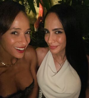 Dania Ramírez Instagram - Cuando la Cubanita bella y las Dominicanas más duras se juntan hay party!  Me quedo con las dos! @iamnataliemartinez @cynthiaantigua When your friends de long time and you get together in your country! Dale! 🇩🇴🔥 @maracasdq was so delicious! #soulsisters 😘