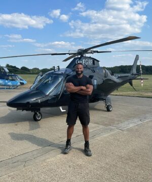 Daniel Ashville Instagram - Working any and everywhere all the time #mondaymotivation
•
#captainofindustry #maverick #helicopter