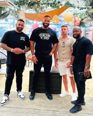 Daniel Ashville Instagram - I’m 6ft 2 
.
@daniellouisy is 6ft 5 
.
And @_luwi_ is 6ft 10 
.
Never felt so short 😂😂😂
.
Great afternoon/evening @the_hangout_uk 
.
#yianni #ashville #yiannimize #giants #tallpeople #goodpeople