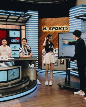 Daniel Chen Instagram - 真猜不到有一天可以去這麼專業的主播台，跟專業球評教練們一起預測NBA，結果預測結果今天出爐，還真的猜對了，謝謝緯來體育台的邀請，季後賽繼續鎖定緯來，會送很多大禮。