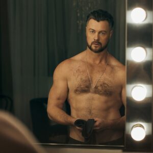 Daniel Feuerriegel Instagram - Those eyes. So pretty, so green; like the production from an upper respiratory infection ❤️

This beefsteak was photographed by 
@emilysandiferphoto Makeup by @makeup_by_karishma and those luscious locks were tamed by @tildebymatilde 

#DanFeuerriegel #shirtlessphotography #greeneyedhunk #photoshoot #manwithgreeneyes #shirtlessmodel #sexyphotography #celebritycrush #dreamy #photographygoals