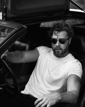 Daniel Feuerriegel Instagram - “Hootin' tootin' on the horn. 
Driving 'round from dusk till dawn. 
Going near and going far
I'm a superstar.
In my car, vroom! Vroom!” 🚗 

Pic @emilysandiferphoto Assist @teejatron 
Clothes @_genevieveaitken 
Clown Makeup @makeup_by_karishma