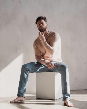 Daniel Feuerriegel Instagram - Pretty in Pink 🌸

📷 @katiemcghie for @radpinecreative