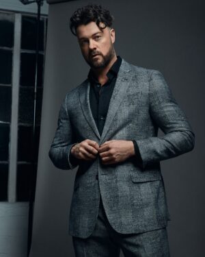 Daniel Feuerriegel Instagram - I’m telling you, this guy is protected from up on high by the Prince of Darkness 😈

📷 @emilysandiferphoto 
🤡 @makeup_by_karishma 
💇‍♂️ @tildebymatilde