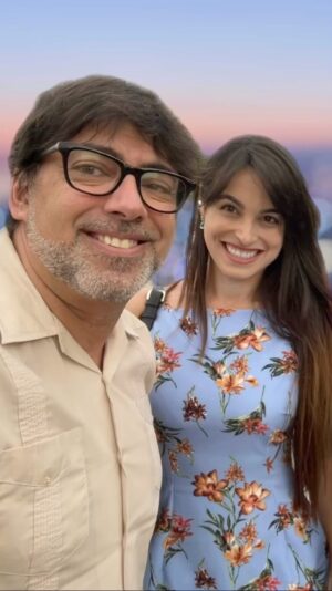 Daniel Jadue Instagram - 75 días en prisión sin juicio. Creen que encerrándote pueden quebrarte a ti y a tu proyecto, pero tu dignidad es invaluable y tu valentía ilumina nuestro camino hacia la justicia social. Seguiremos adelante hasta que la dignidad se haga costumbre. ¡Resistiremos!

JusticiaParaJadue #JadueLibre #JadueNoEstáSolo
