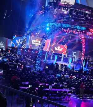 Daniel James Instagram - Just caught up with my @mtcmma  teammate @danieljames_predator in this electrifying atmosphere at @wintrustarena in Chicago for the MMA fights with the incredible @pflmma 🥊🔥 #MMA #FightNight #TeamSpirit #WintrustArena #Chicago"
