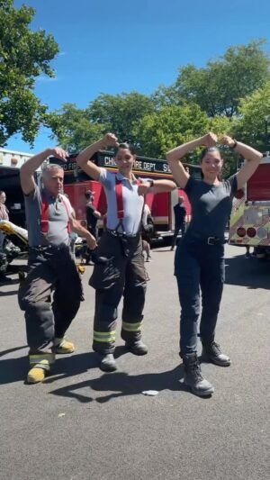 Daniel Kyri Instagram - Did they eat or did they eat? 😮‍💨 

(To be fair David never learned the choreography) 😈 

#onechicago #dance #reels #instagram #danielkyri
