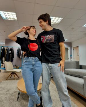 Daniel Rangel Instagram - Hoje é dia dessa parceira incrível que eu tive a sorte de ganhar nesse trabalho e vou levar pra vida! Parabéns minha amiga, que esse novo ciclo te traga ainda mais coisas boas, mais sucesso, mais saúde, mais trabalhos e mais amor! Seu coração é gigante, você merece o mundo! Tá sendo uma honra e uma alegria imensa trilhar essa jornada com você! Obrigado pela troca dentro e fora de cena, pelas crises de riso diárias e por todo o resto! Feliz aniversário, lov u 💛