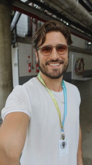 Daniel Rocha Instagram - Fim de uma era…
Novo personagem vindo aí.
Ps. Eu amava meu cabelo grande.