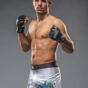 Daniel Weichel Instagram - Ein großes Dankeschön an meinen langjährigen Sponsor Fightnature @kwon_kg für die grossartige Unterstützung während meiner MMA Karriere. 
Und für alle die Freude an Kampfsport haben, kann ich das Equipment von @kwon_kg nur empfehlen. Top Ausrüstung & Top Qualität 👊🏼