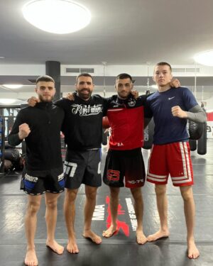 Daniel Weichel Instagram - Next generation @mma_spirit_ffm ✊🏼 Einfach schön zu sehen wie sich MMA in Deutschland entwickelt und mit was für einem Feuer die neue Generation am Start ist ✊🏼🙌🏼 @danialaghaie__ @fedor_duric @raul.lmb