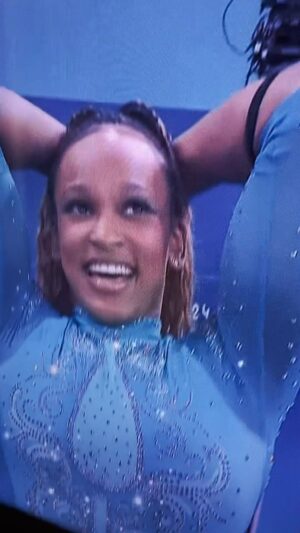 Daniele Hypólito Instagram - @rebecarandrade É OUUUURO 🔥🔥🔥🔥🔥🔥 🥇 

#olimpiadas #gynastics #ginastica