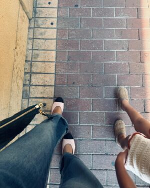 Daniella Rahme Instagram - Together Again ❤️ #FamilyIsHere
#DaniellaRahme #دانييلا_رحمة