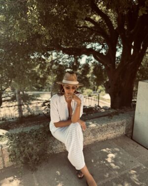 Daniella Rahme Instagram - Take me back to July 🤍

#DaniellaRahme #دانييلا_رحمة