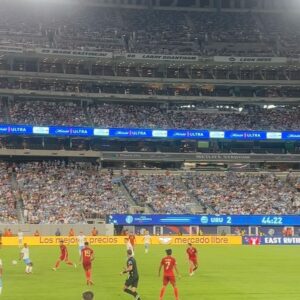 Daniella Salvi Instagram - Soccer’s new fan ⚽️✨ Amazing game from Uruguay last night 5-0 🙌🏽 Colombia plays tonight against Costa Rica 🥰🇨🇴