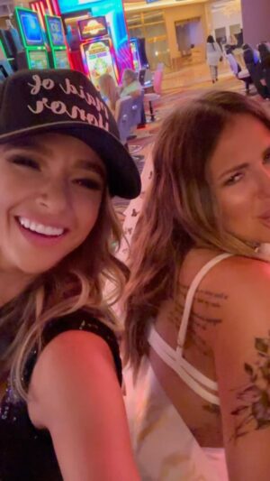 Danielle Harris Instagram - Bachelorette weekend baby!! @saharalasvegas !!!