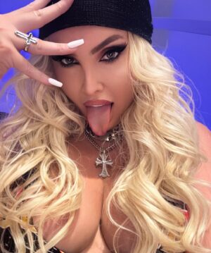 Daniielle Alexis Instagram - 👽