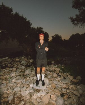 Daniil Matseychuk Instagram - Sounds like kaif into the night 🌌✨👀 

feeding mosquitoes is also fine😅

Thank you @nnnatnot 🫶🏽📸

#night #nature #river #la #danieljoyharper #outdoors #frogtown
