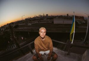 Daniil Matseychuk Instagram - Cool kids never sleep 🤎 
Just dance and pray hard🙏🏽🌿💭

#dreambig #la #sunset #wisdom #rooftop #dance