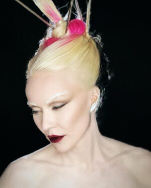Daphne Guinness Instagram - Be aware and be, be human.
Blood and reason.
The fellowship of man.
#Bedazzled ✨🤍💫⚡️❣️🖤💫💕

#SLEEP #AgentAnonyme