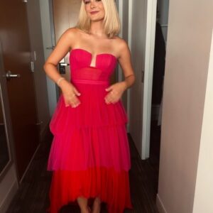 Darci Lynne Farmer Instagram - What a joy it was to attend the world premiere for “Reagan.” It’s an honor to be apart of such an incredible film, and to be on the same screen as these phenomenal actors! It’s coming out in theaters August 30th, and my hope is for everyone to appreciate this movie as much as I do!!!
