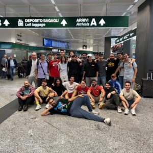 Dario Moccia Instagram - E anche questo 27esimo Tomodachi Japan Tour si conclude! Grazie a Acciuga De Anguillis, Assente, Berto, Branduardi, Consiglio, Daino, DarioMoccia2, Demetrios, Droopy, Fusion, Gatsu, GiampyTech, Giovapeli, Glow-Up, Jolly Roger, Lillo, Panetto, Passaporto, Penna, Pugile, Sconsiglio, Turbo-Bamba, Verso, Visione.
Tutti uomini, record.
Stasera alle 21:45 vi racconto tutto!