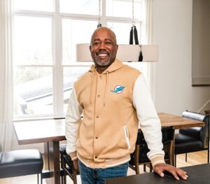 Darius Rucker Instagram - The @miamidolphins play in one week!!! I’m so freaking excited! 🤣 Gear up for the new season with my @Fanatics collection!