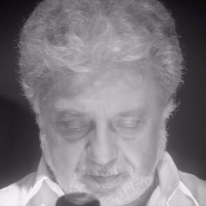 Dariush Eghbali Instagram - .
این خزانیست که با مرگِ جوان‌مَردان است…

‎نفس ایران: رحیم معینی کرمانشاهی / صادق نوجوکی / علی الهی / داریوش