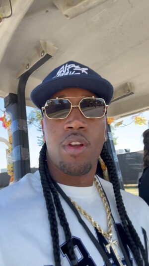 Darnell Ferguson Instagram - Pulling up to @bourbonandbeyond  ready for my 3pm panel!! Also demonstrating on Sunday at 2:55 so make sure you come out and have a good time!!!! #boubonandbeyond #cooking #superchef #itainteasybeingsuper #superchef #fun #bourbon #louisville #kentucky #brunomars #music