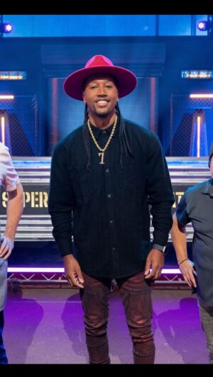 Darnell Ferguson Instagram - #GrudgeDay is finally here!! This season is full of amazing chefs, food and banter lol let’s kick this season off with a bang!! #turfwars #superchefgrudgematch #culinarybattle #thegrudgestopshere #itainteasybeingsuper #GotGrudge? #comesettle #foodnetwork #streamonmax
